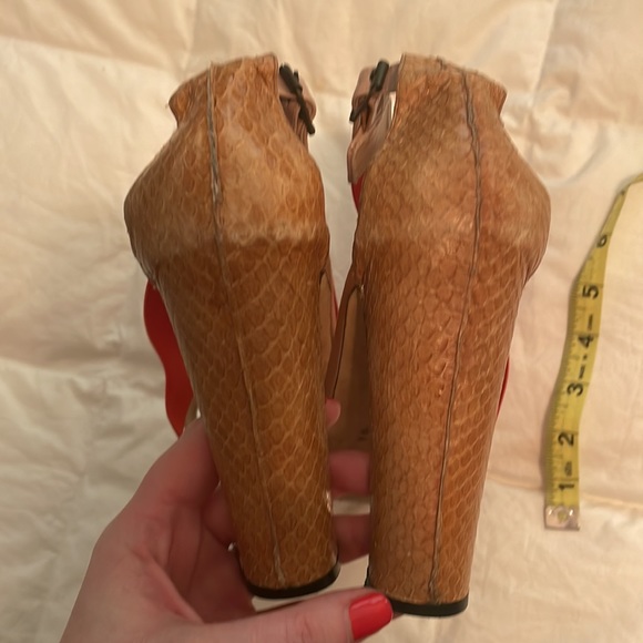 Gorgeous Manolo Blahnik heels - Picture 7 of 10